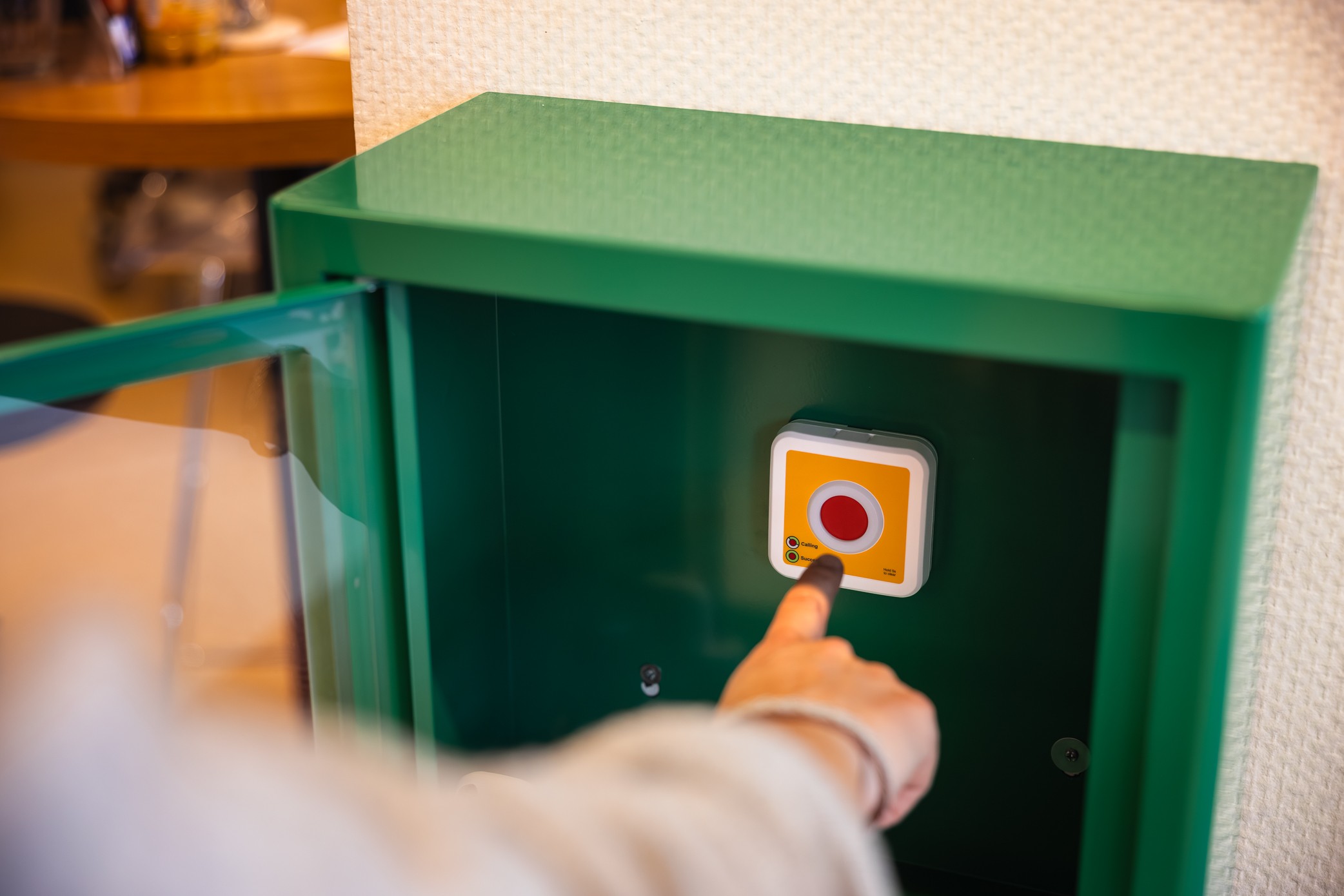 noodknop bij bibliotheek utrecht